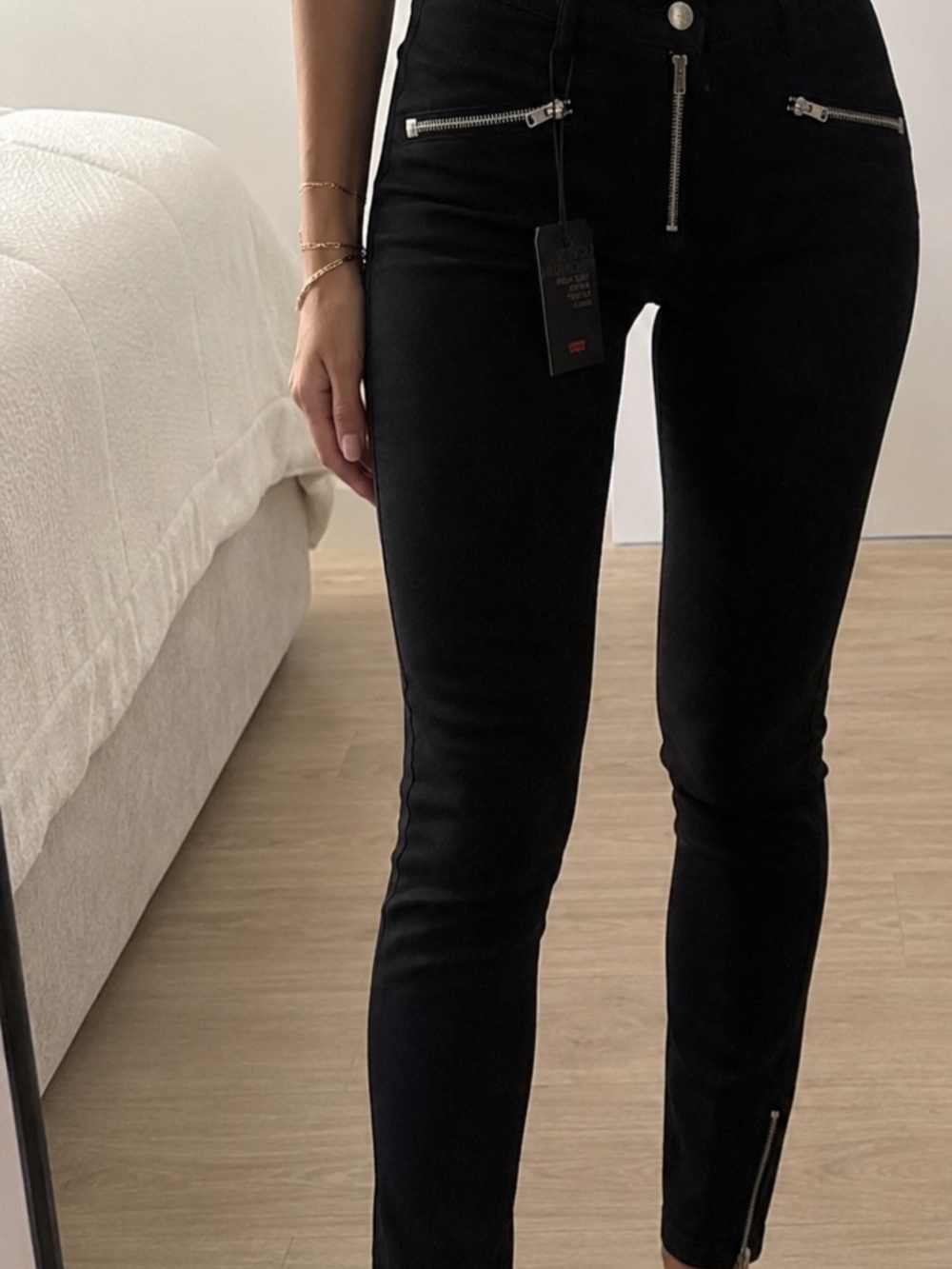 Levi's Black Skinny Jeans with Front Zip Accents